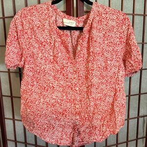Universal Thread Red and White Floral Blouse
